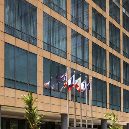 Raffles Makati Hotel Makati City Екстериор снимка