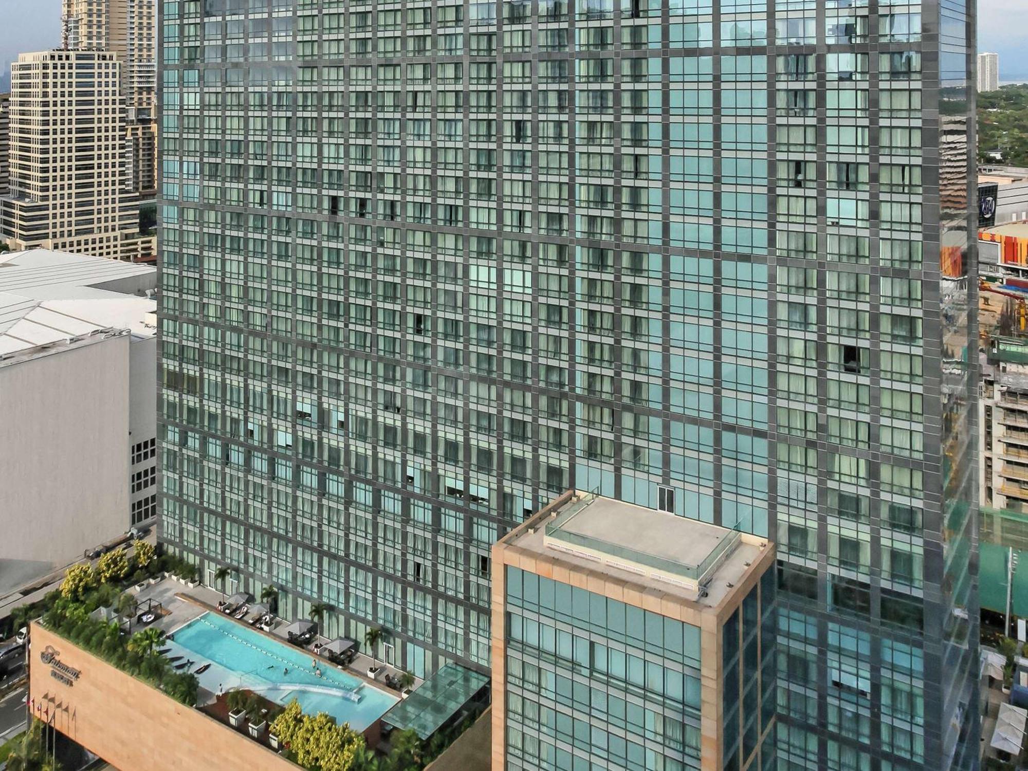 Raffles Makati Hotel Makati City Екстериор снимка